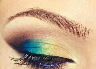 Sylwestrowy makijaż – zrób się na bóstwo!