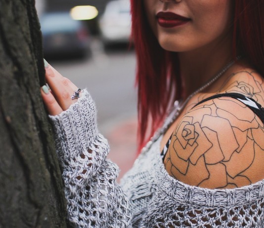 Subtelne, czarujące i delikatne tatuaże – inspiracje