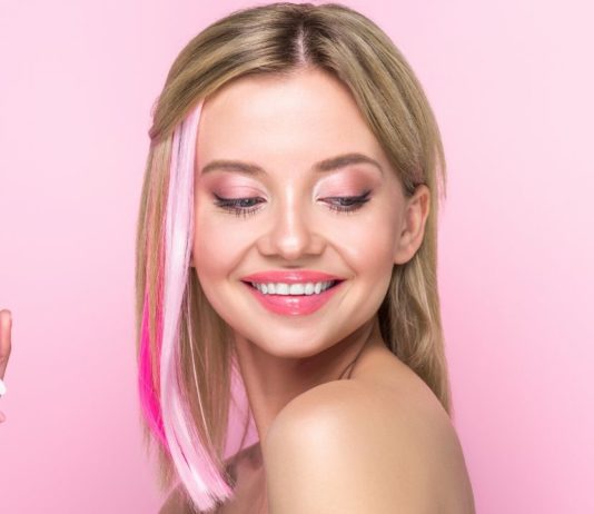 Mycie włosów na sucho – nowe reguły pielęgnacji