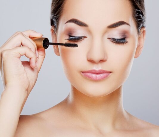 7 podstawowych błędów, które popełniasz podczas malowania oczu!