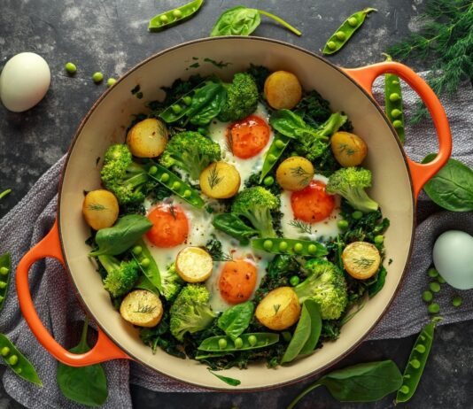 Dlaczego nie powinnaś zapominać o kolacji podczas odchudzania?