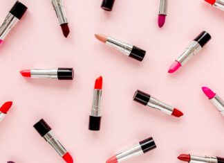 Szminka konta błyszczyk!