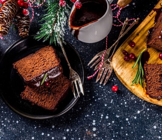 Pyszny, ekspresowy piernik Świąteczny