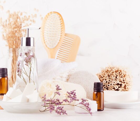 10 produktów, których nie może zabraknąć w Twojej kosmetyczce