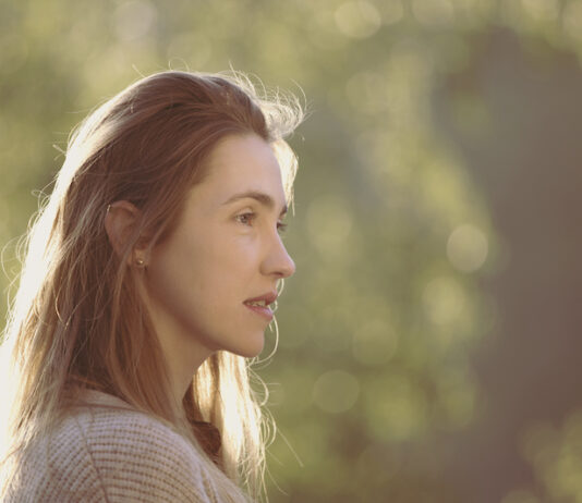 Chcesz mieć piękne, zdrowe i lśniące włosy? Zapamiętaj te metody pielęgnacji