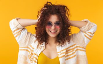 Sleek Line Waves&Curls od Stapiz