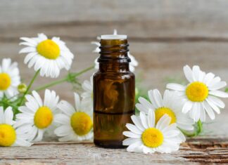 Najlepszy hydrolat do suchej skóry – nawilży, ukoi i przyjemnie schodzi