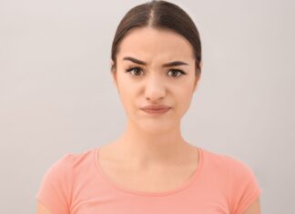 Lwia zmarszczka – jak się jej pozbyć?