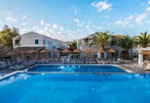 Wakacyjna pielęgnacja skóry w podróży