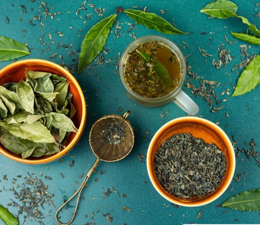 Herbata z liści laurowych – naturalny sposób na lepsze trawienie