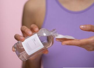 Woda Królowej Węgier Larendogra – sekret pięknej skóry