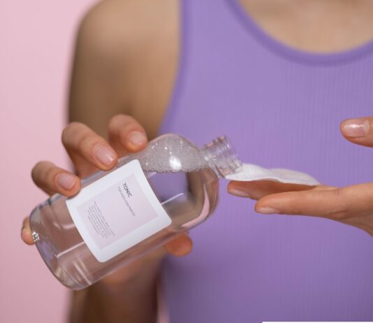 Woda Królowej Węgier Larendogra – sekret pięknej skóry