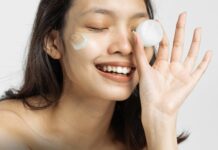 Humektanty: kluczowe informacje i znaczenie w Dermatologii i Kosmetologii