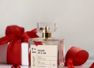 Dzień Gry Wstępnej – jakie perfumy wzbogacą romantyczne chwile?