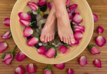 Jak przygotować stopy na zimę – zabiegi i kosmetyki