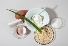 Kosmetyki z kuchni: Przepisy na naturalne maski i peelingi