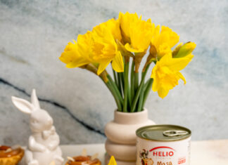 Wielkanocne babeczki z masą krówkową HELIO – słodka ozdoba świątecznego stołu!