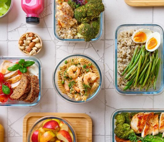 Dieta 80/20 – czy można jeść wszystko i chudnąć?