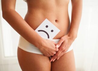 Letnie infekcje intymne – jak im zapobiegać i kiedy iść do lekarza?