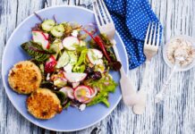 Co jeść wieczorem, żeby nie tyć (i lepiej spać)?