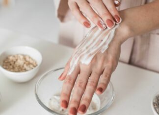 Domowy peeling do ciała – najlepsze przepisy na gładką skórę