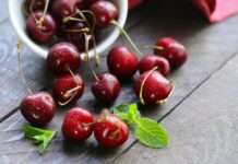 Czereśnie na zdrową cerę – naturalny sposób na glow i detoks latem