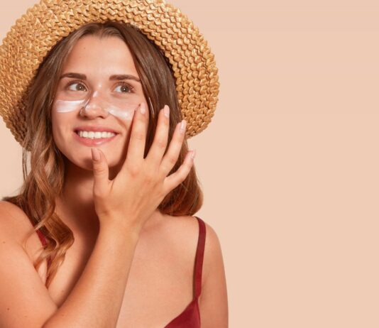 Pielęgnacja twarzy latem – lekkie formuły, które nie zapychają porów