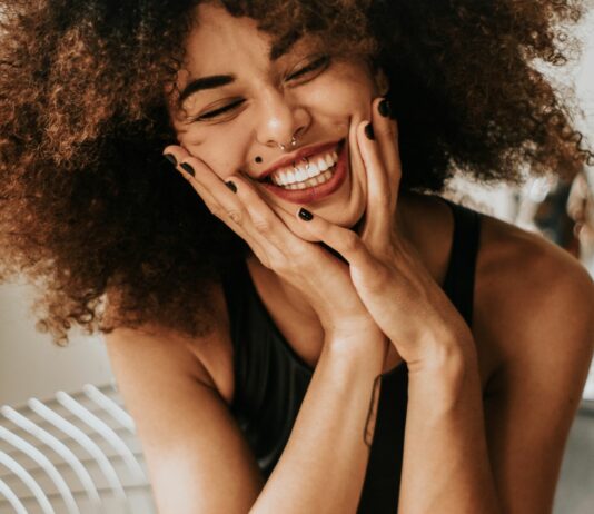 Lista rzeczy, które poprawiają nastrój w 5 minut – sprawdź, co działa na Ciebie