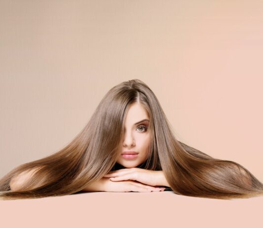 Dieta włosomaniaczki – co jeść, żeby włosy rosły szybciej i gęściej?