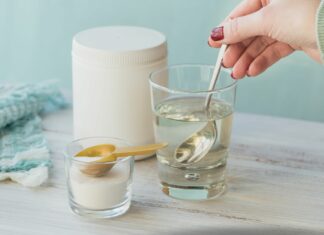 Napój kolagenowy DIY – przepis, który działa jak beauty shot za 100 zł