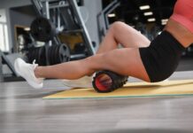 Domowe sposoby na zakwasy – od rolowania po kąpiele magnezowe