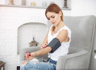 Badania profilaktyczne 2025: checklista dla zabieganych