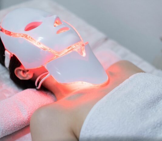 LED na przebarwienia i trądzik