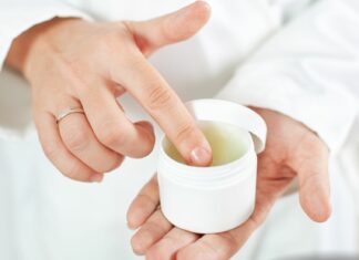 Najbardziej niedoceniany kosmetyk zimą? Maść