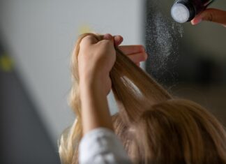 Lekkie, pełne, uniesione! Nowy puder do włosów od Joanny odmieni Twoją stylizację