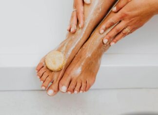 Suche stopy vs potliwe stopy: dwie różne rutyny, jeden częsty błąd