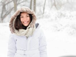 Zimowy trądzik i przesuszenie naraz: dlaczego skóra wariuje w grudniu i jak ją uspokoić