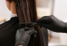 Keratyna może zaszkodzić włosom. 5 błędów po zabiegu, które robi prawie każdy