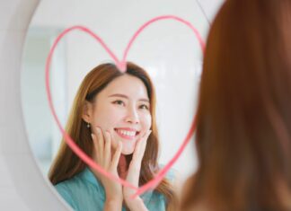 Dzień Kobiet solo. Jak celebrować siebie bez oczekiwania na bukiet?