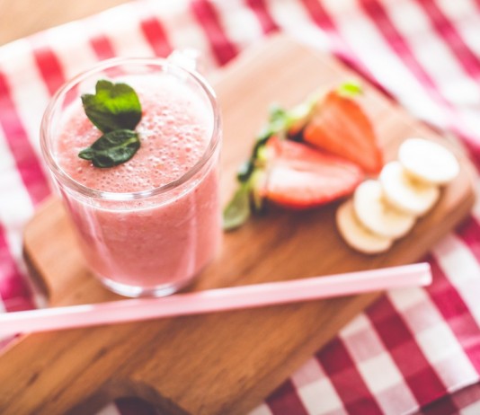 3 przepisy na letnie oczyszczające smoothie !