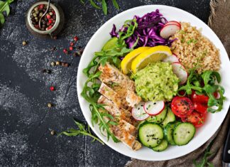 Co najlepiej jeść na kolację? Zapewnij sobie zdrowy sen