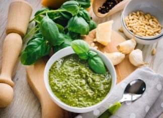 3 przepisy na sosy, które dodadzą charakteru Twoim potrawom!