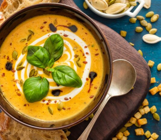 3 przepisy na zupy, które rozgrzeją Cię w chłodne dni!