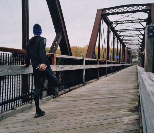 Najlepszy dezodorant dla mężczyzn – a może antyperspirant?