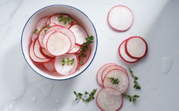 Piękna skóra z rzodkiewką! Dlaczego warto ją chrupać