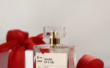 Dzień Gry Wstępnej – jakie perfumy wzbogacą romantyczne chwile?