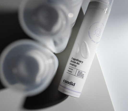 Troska o wrażliwą i suchą cerę ze szczerą miłością do siebie