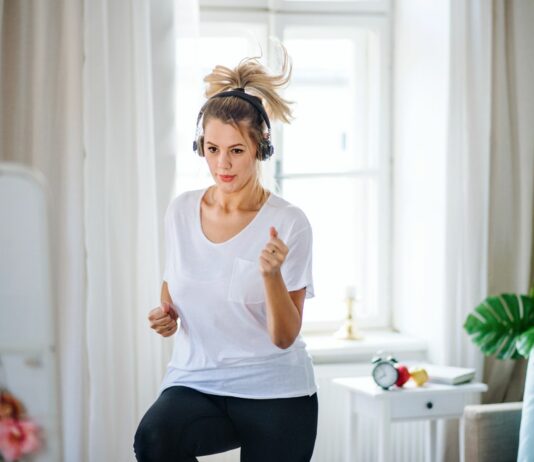 Krótki trening cardio bez wychodzenia z domu