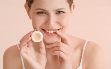 Usta gotowe na wiosenne pocałunki – domowy peeling i nawilżenie w 3 krokach