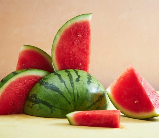 Co jeść, żeby mieć więcej energii latem?